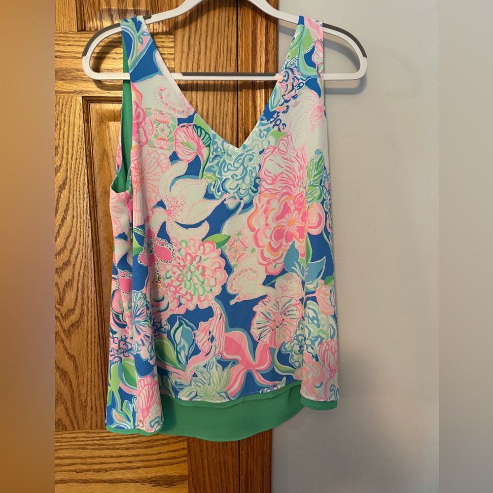 Florin V-Neck Sleeveless Top by Lilly Pulitzer 🌸Peony for your thoughts